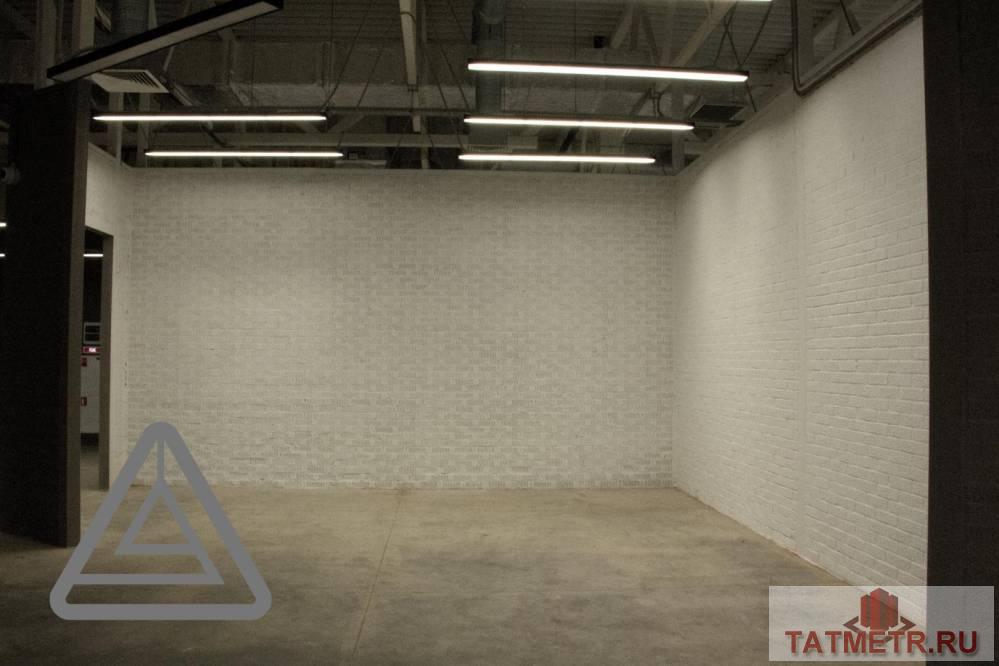 Продажа / Коммерческая / Retail, Казань, улица Дементьева, 5 860 000 Продам 29,3 кв.м в новом ТЦ «Взлетный» на первой линии по улице Дементьева. Помещения с высокими потолками. 450 кВт...