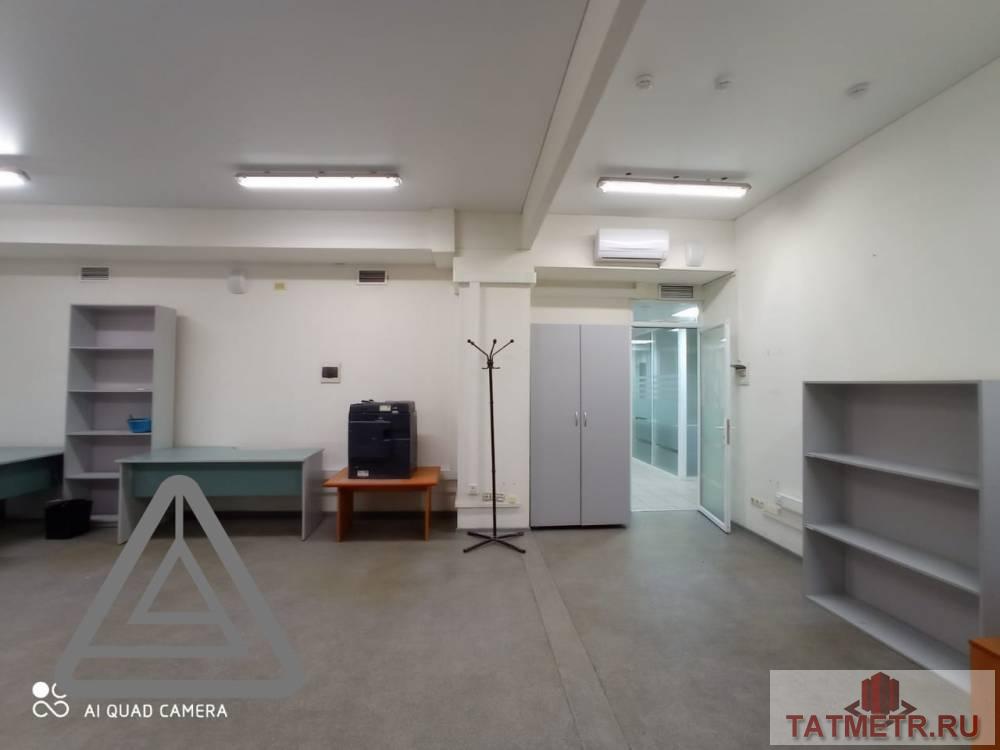 Коммерческая / Аренда / Офисы, Казань, улица Гладилова, 34 600 Сдается офисное помещение в новое здание на 3 этаже площадь 34.6кв.м по адресу: ул. Гладилова 38 а . В отличном... - 20