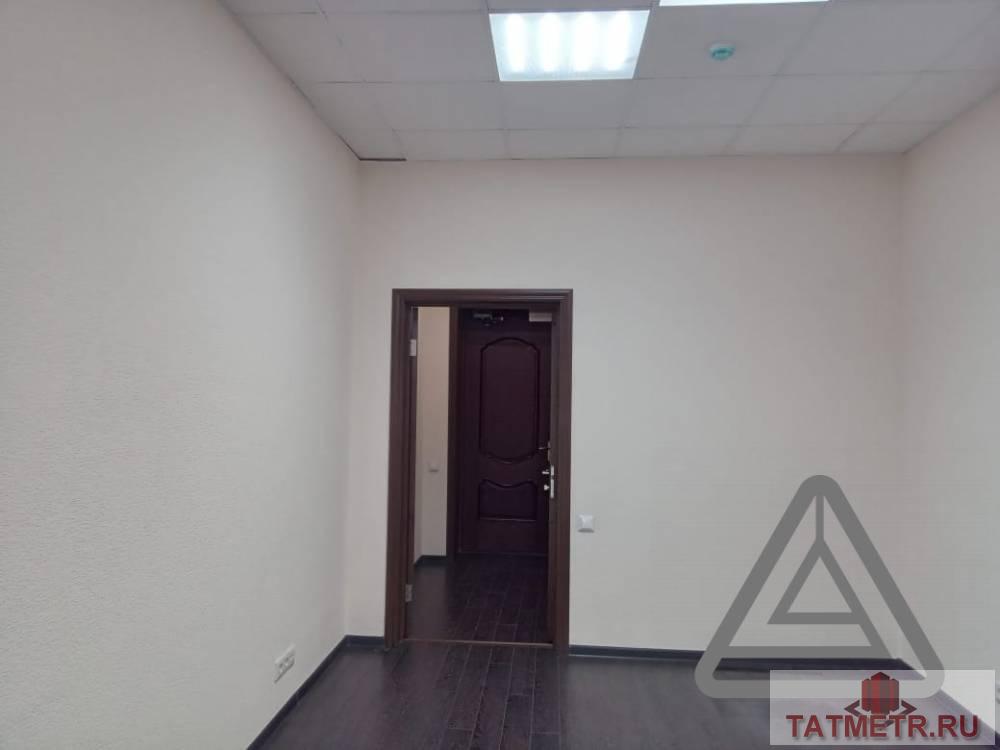 Коммерческая / Аренда / Офисы, Казань, улица Пушкина, 32 500 Сдается на 3 этаже площадь 25 кв.м офисное помещение короткий срок до мая месяца по адресу г. Казань, ул. Пушкина, д.... - 2