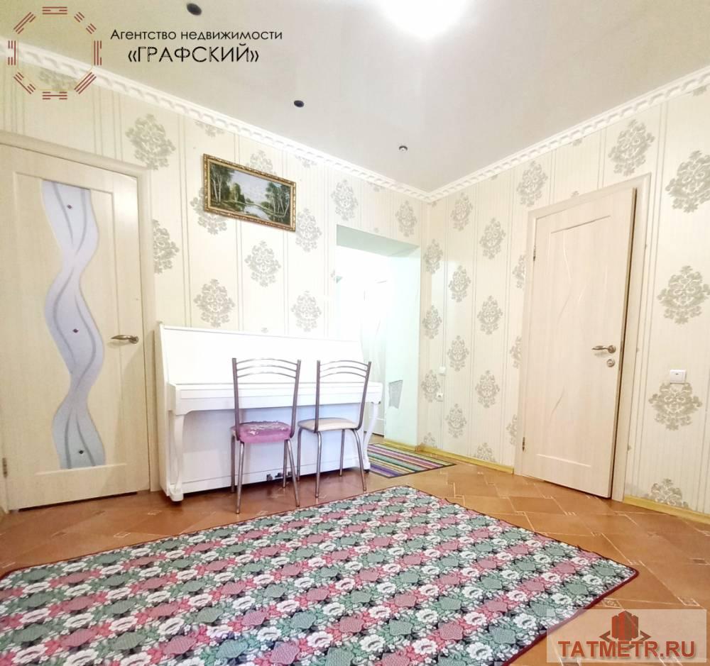 Продажа / Квартиры, Казань, 13 990 000 Замечательная 3х комнатная в кирпичном доме 2010 года. По факту — расположена на 2м этаже, на первом этаже коммерция.... - 3