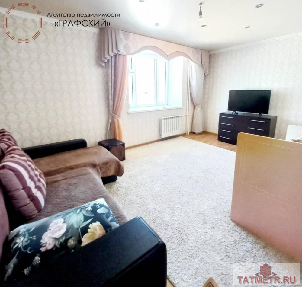 Продажа / Квартиры, Казань, 13 990 000 Замечательная 3х комнатная в кирпичном доме 2010 года. По факту — расположена на 2м этаже, на первом этаже коммерция.... - 4