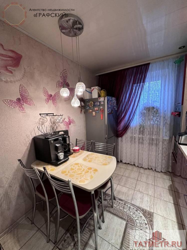 Продажа / Квартиры, Казань, Чистопольская улица, 10 500 000 Продаю 3-х комнатную квартиру на 2 этаже 10-ти этажного дома в самом центре Ново-Савиновского района. Удобная... - 2