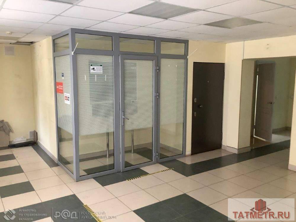 Продажа / Commercial / Office, Елабуга, Нефтяников улица, 5 708 058 Имущество реализуется по поручению ГК 'Агентство по страхованию вкладов'. Код лота: РАД-392457. Реализуется на...