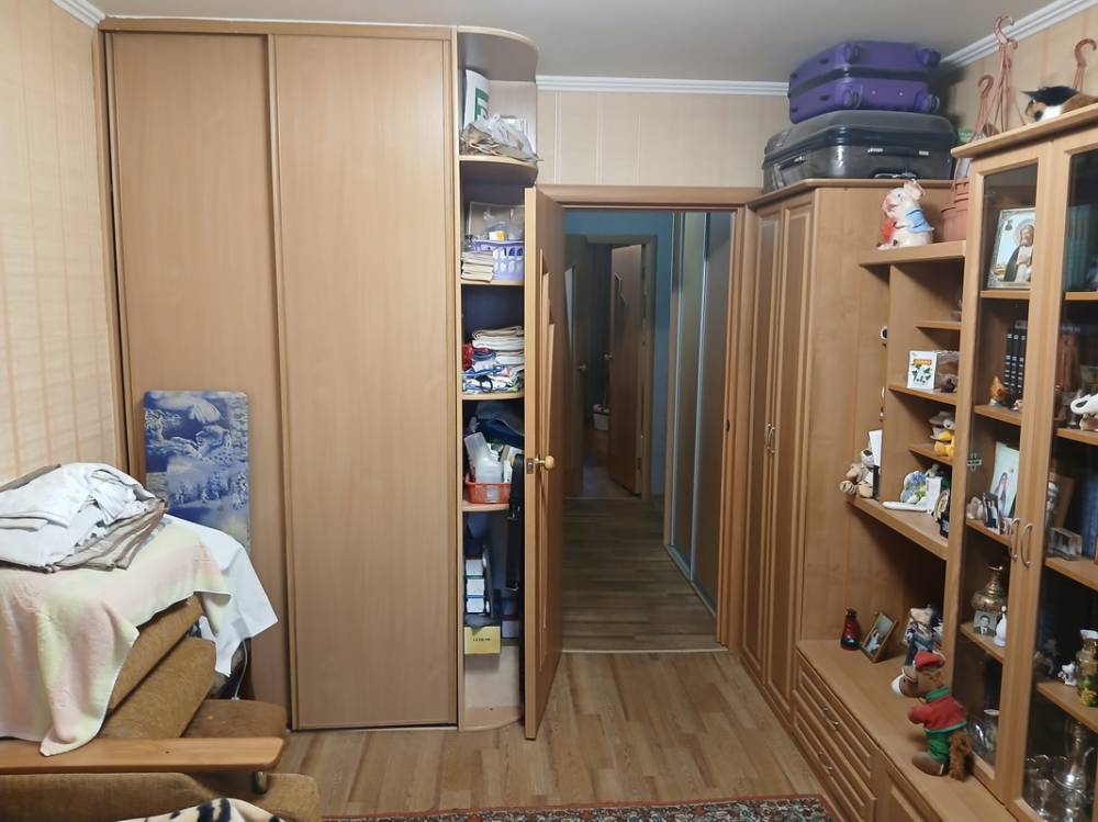 Продажа / Квартиры, Казань, Академика Завойского улица, 8 200 000 3 ком ул. Академика Завойского д. 18 Хорoшая трeхкомнатная квартира, 8 эт. / 9 этажного панельного дома. 65,3 /... - 9