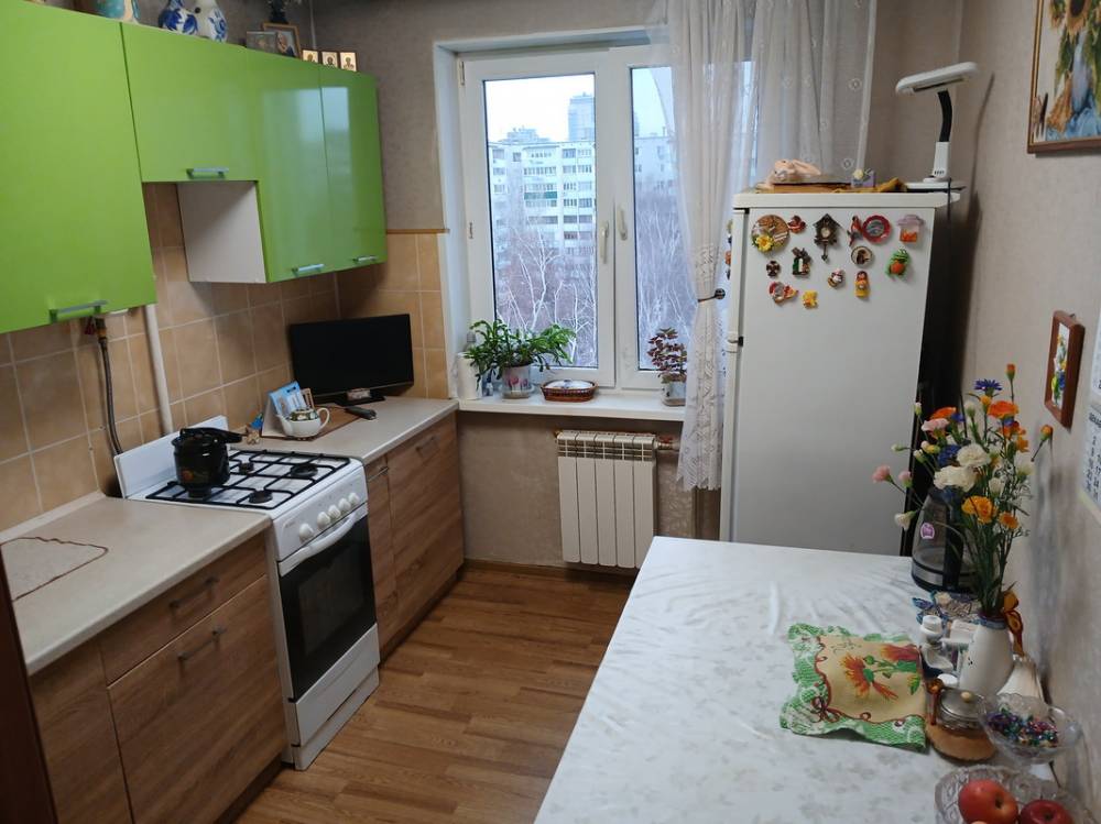 Продажа / Квартиры, Казань, Академика Завойского улица, 8 200 000 3 ком ул. Академика Завойского д. 18 Хорoшая трeхкомнатная квартира, 8 эт. / 9 этажного панельного дома. 65,3 /... - 1