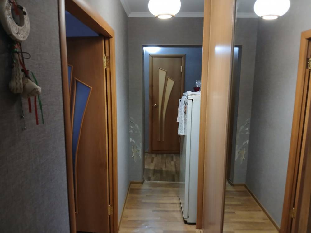 Продажа / Квартиры, Казань, Академика Завойского улица, 8 200 000 3 ком ул. Академика Завойского д. 18 Хорoшая трeхкомнатная квартира, 8 эт. / 9 этажного панельного дома. 65,3 /... - 6
