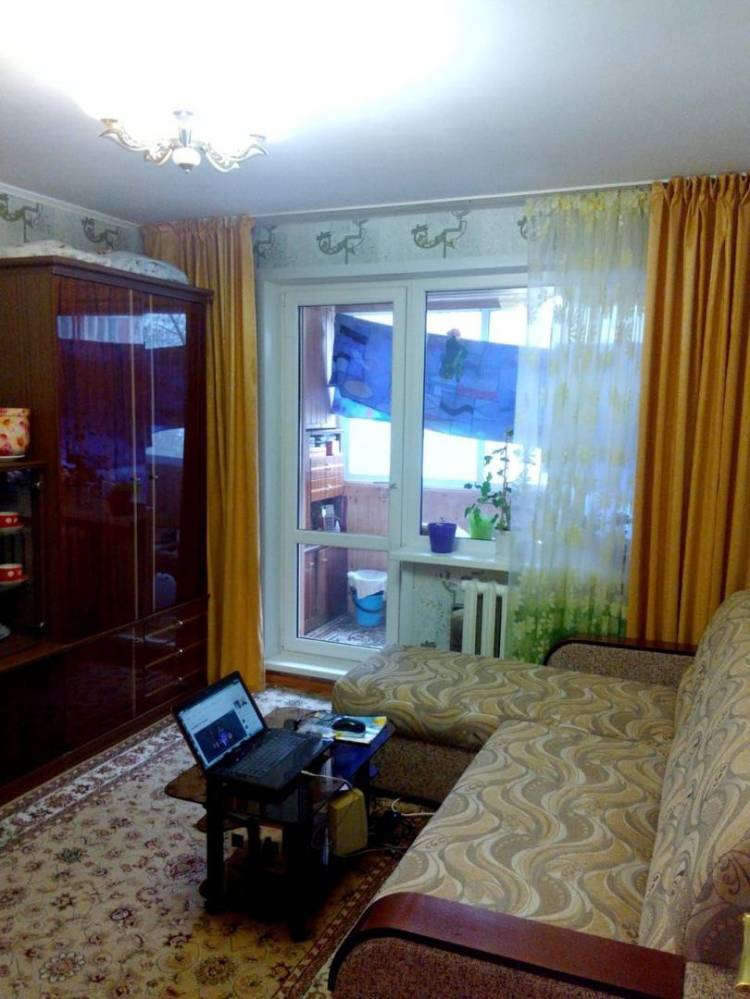 Аренда / Жилая, Набережные Челны, Хасана Туфана проспект, 20 000 1ая по комплексу 43/08. с мебелью, холодильник, телевизор,ст.машина. 2/5этаж. 20000+квитанция - 3