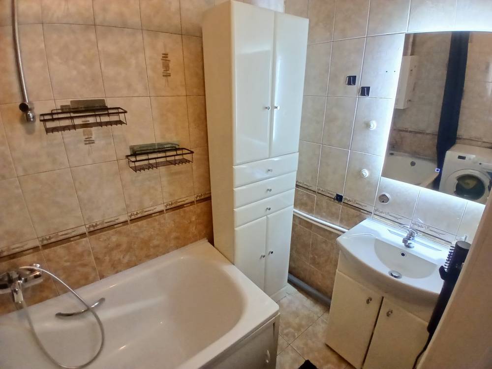 2	ком ул. Теплично-Комбинатская  д. 4      - 1