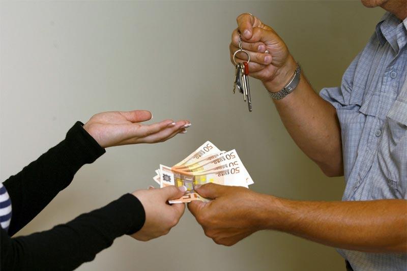 В налоговую службу направлена информация о 83 адресах средств размещения, где осуществляется деятельность по... В Казани выявляют сдающих квартиры в дни ЧМ-2018